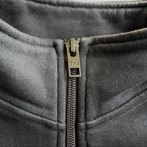 Aritzia Tna Airy Fleece Boyfriend 1/4 Zip Cropped Sweatshirt XS - Picture 7 of 10